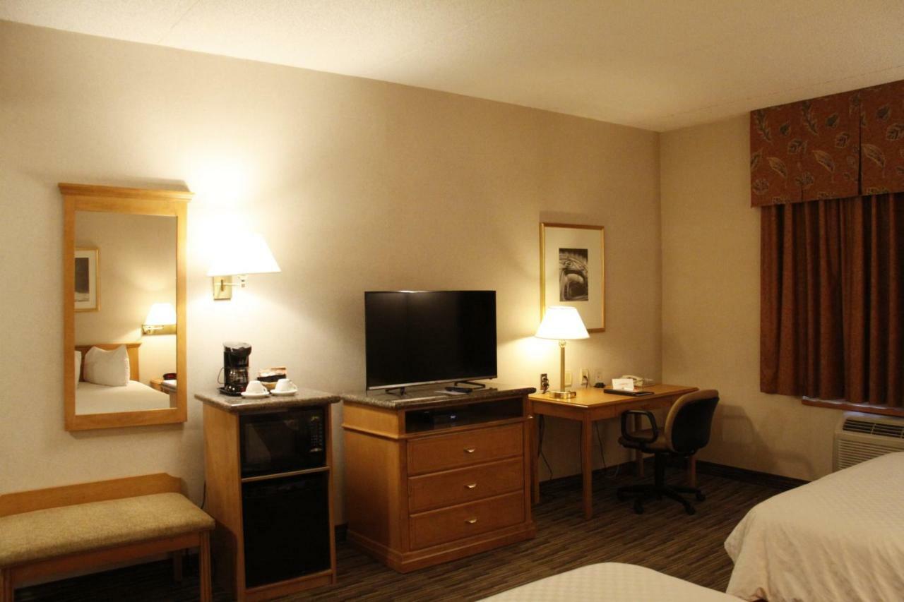 Humphry Inn And Suites Winnipeg Extérieur photo